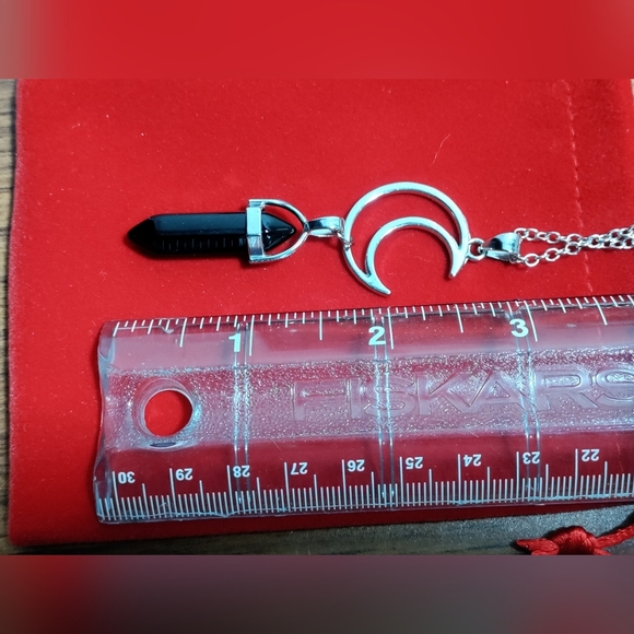 🌙☀️NEW 3 Necklaces--Chakra, Sun, Moon - Picture 11 of 16